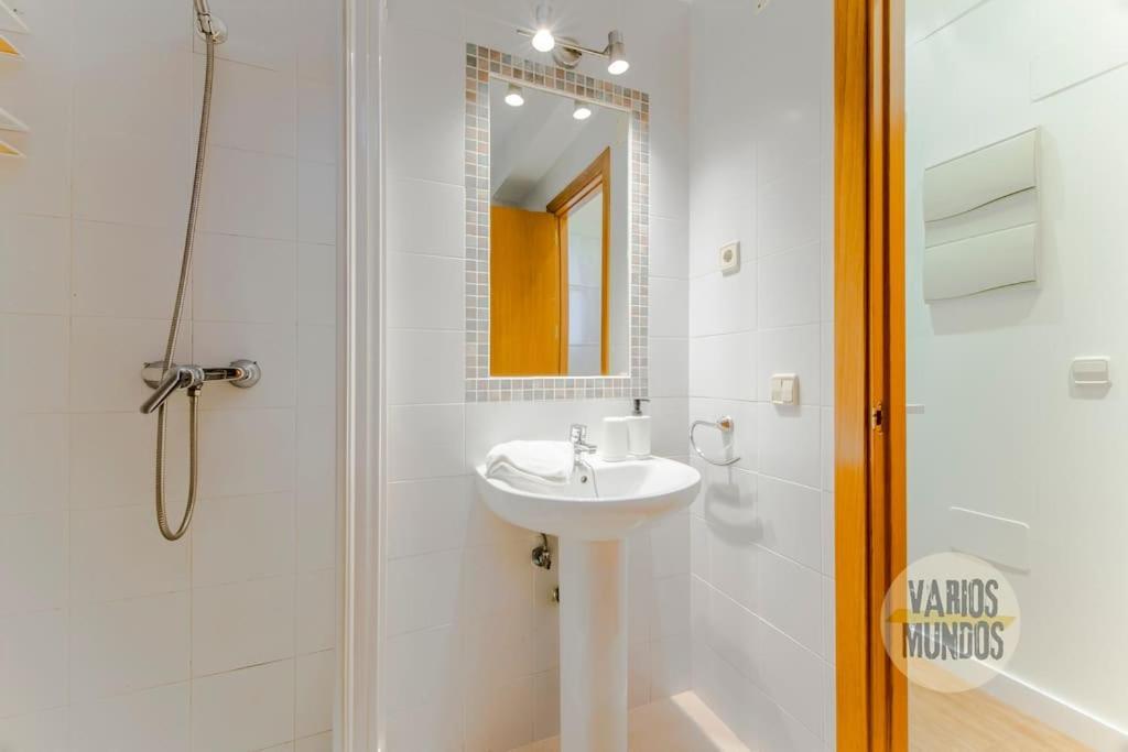 Super Cool Apt Para 4Pax En Plaza De Chueca Madrid Exterior photo